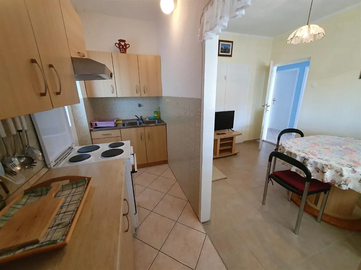 Sandra A4, 80 M From The Beach Novigrad Istria 公寓